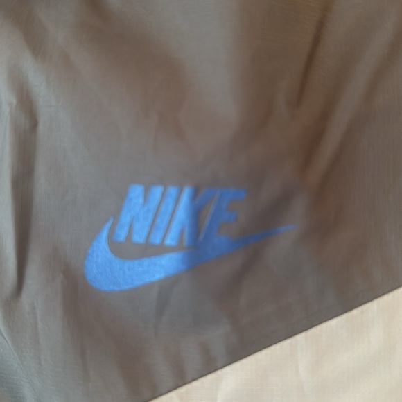 Men’s Nike Windbreaker Jacket - XL - Picture 4 of 7